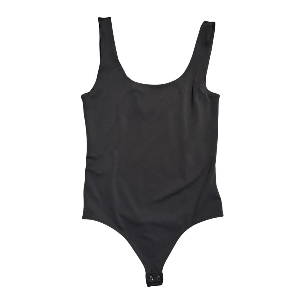 Express Body Contour Black Scoop Neck Bodysuit – Size Medium